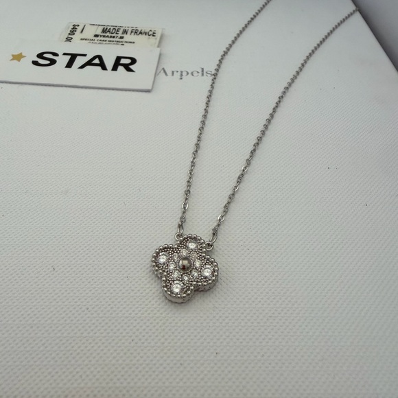 Magical Vintage Arpels Clover Necklace 18k